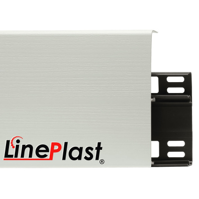 Плинтус Lineplast 10х2,2х220 (с монтажной планкой)
